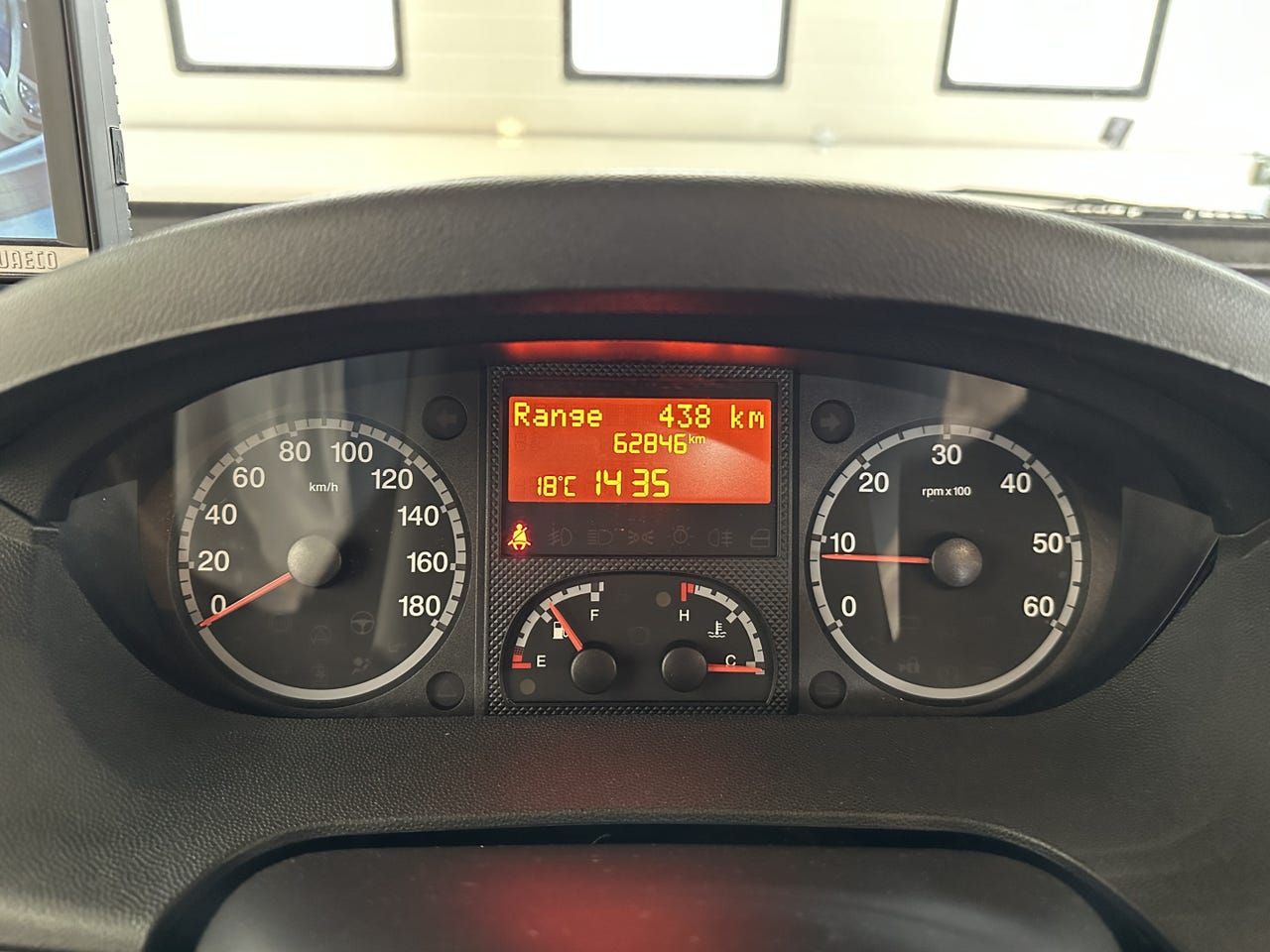 HYMER B 578 – 63 000 km – Camping-car intégral haut de gamme – État remarquable