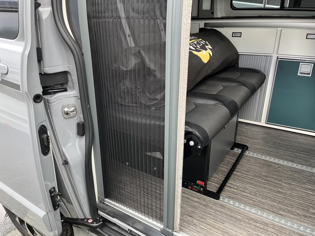 Ford Transit Custom aménagé – 2023- Panama P 10S