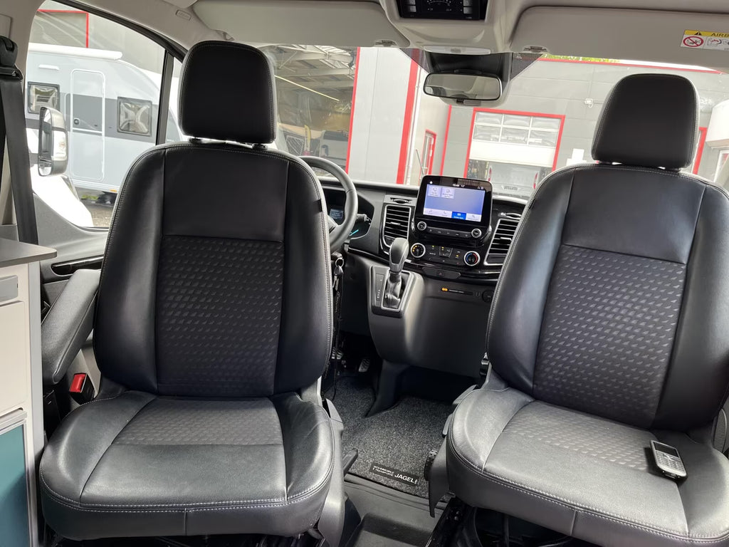Ford Transit Custom aménagé – 2023- Panama P 10S