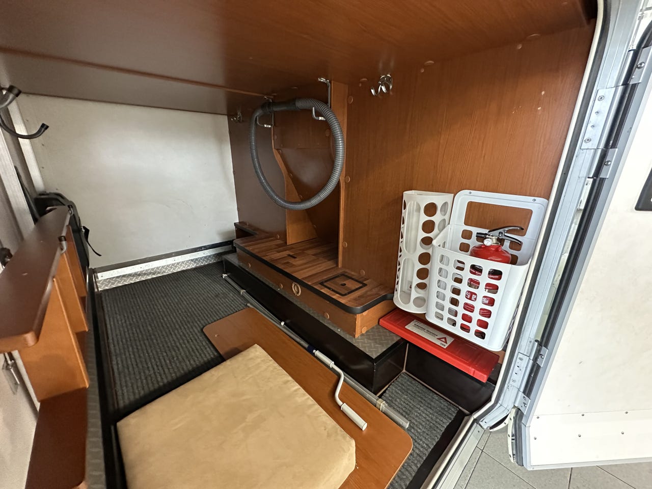 HYMER B 578 – 63 000 km – Camping-car intégral haut de gamme – État remarquable