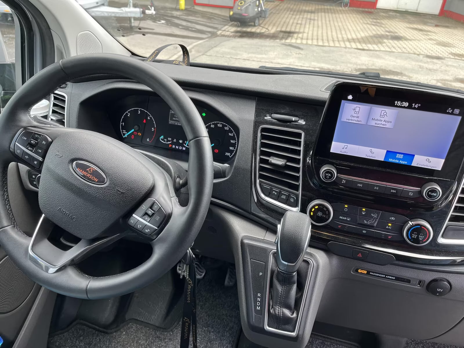 Ford Transit Custom aménagé – 2023- Panama P 10S