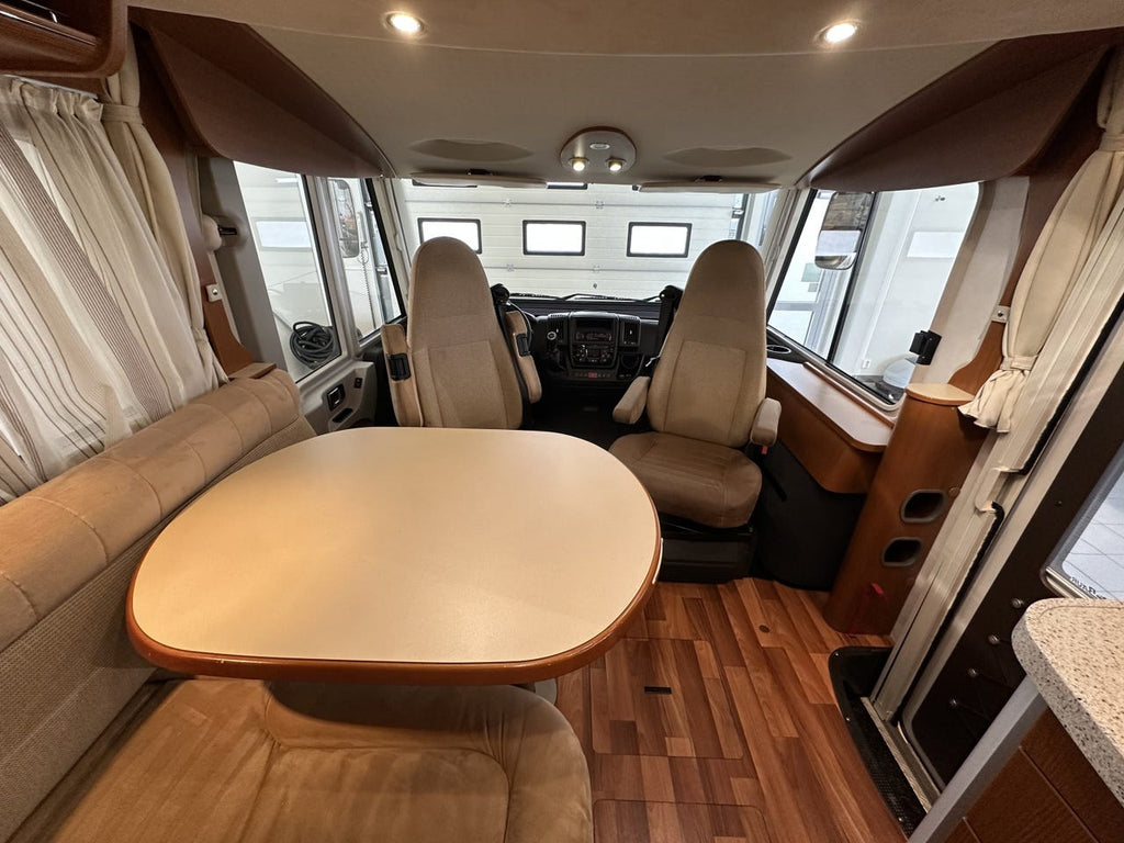HYMER B 578 – 63 000 km – Camping-car intégral haut de gamme – État remarquable