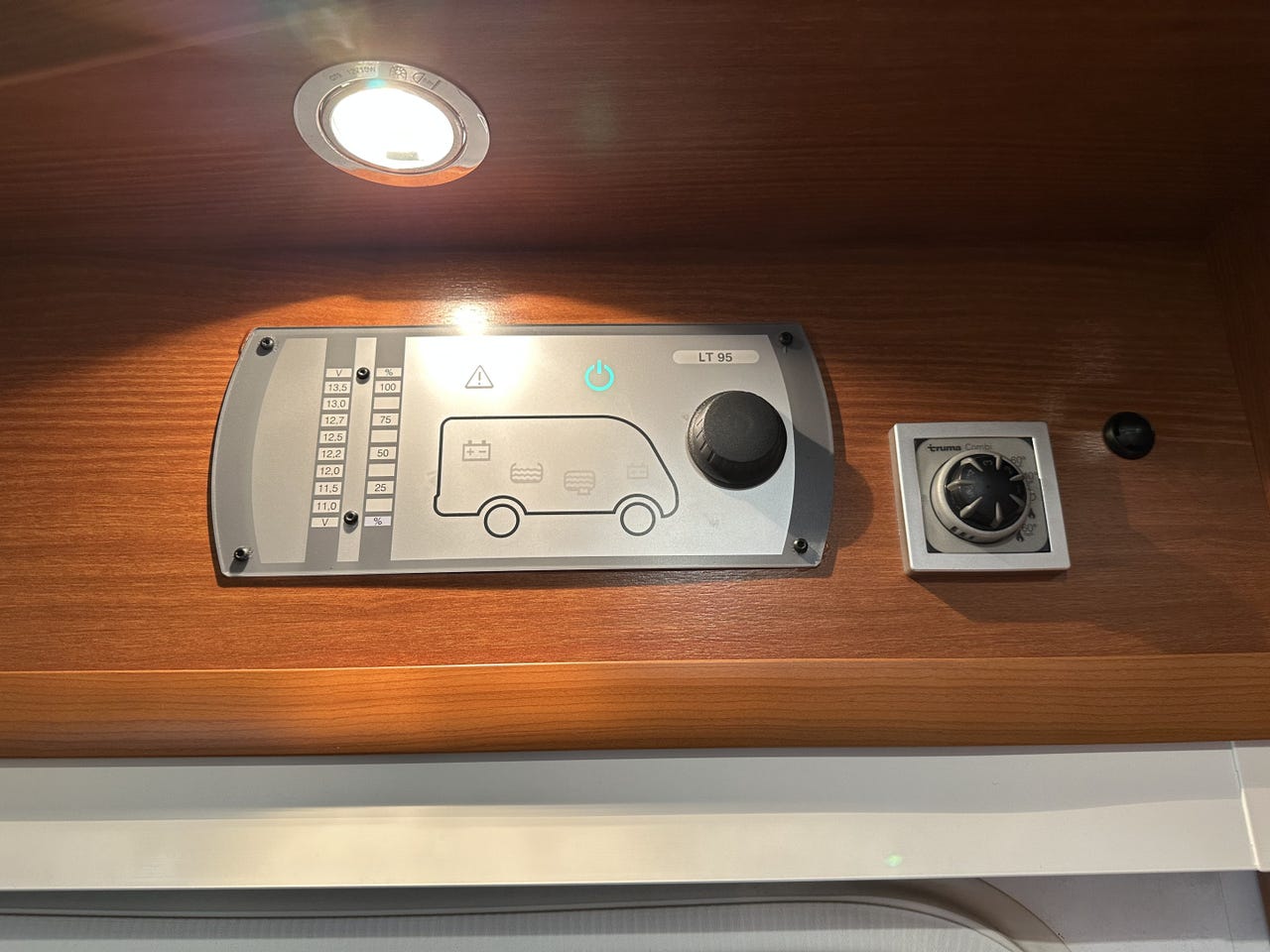 HYMER B 578 – 63 000 km – Camping-car intégral haut de gamme – État remarquable